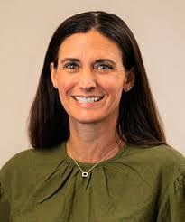 Lauri Jones's Instagram, Twitter & Facebook