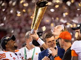 Just when the jacksonville jaguars thought they had the savior of the franchise, trevor lawrence threw yet another. Nfl Draft 2021 Das Ist Trevor Lawrence Kicker