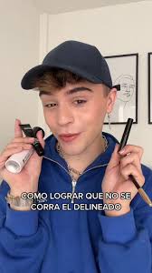 3 Hacks para un Delineado Perfecto que Dura Todo el Día