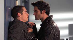 Lsoua teen wolf tv show merchandise stiles stilinski young derek hale holland roden ultra soft comfy warm blanket quilt all seasons bedroom. 15 Of The Best And Most Iconic Sterek Moments From Teen Wolf