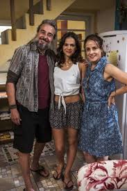 As atrizes, que têm o mesmo signo, foram colegas de elenco de 'i love paraisópolis'. Bruna Marquezine Daily I Love Paraisopolis Stills Jurandir And Eva With