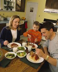 Sometimes, the last thing you want to do at the end of a long day is spend time preparing a family dinner so everyone can quickly gobble it down and get back to their homework/video games/tablets. A Family Eats Spaghetti For Dinner Snap Ed