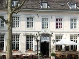 Ferner ist das restaurant haus rösgen in duisburg über die grenzen von duisburg hinweg für seine ausgsprochen köstliche deutsche küche bekannt. Haus Rosgen Moers Stadtportal De