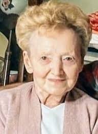 Barbara Flora's Instagram, Twitter & Facebook