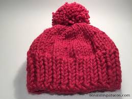 Gorros de lana para niños con forro polar en el interior para dar un extra suavidad al contacto con la cabeza de nuestro peque. Gorro Tejido Con Pompon Para Ninos