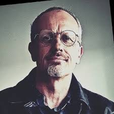 Dear all, This new decade is an opportunity for me to open a new chapter of  my professional life, by leaving my duties within Wonda VR. From digital  content production with Honkytonk