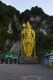 The magnificent batu caves are one of the top tourist attractions in malaysia, partly because they are the last time i went i spent just usd1 on transport and a further usd3.50 for a perfectly it is not always open (on 2 of my 7 visits to the caves it has been closed) and depends on the availability. A Layover In Kuala Lumpur