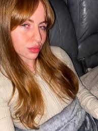 Don't drink or party Need to find some friends who like adventure👏🏻  Lancashire area Any women who want the link to my group just for women  smokers who want to meet and