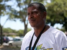 Rays pay tribute to beloved sax player