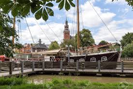 Hotel ostfriesland familie heckrodt und mitarbeiter freuen sich auf ihren besuch ginsterweg 6 26506 norden tel.: Leer City In Ostfriesland Germany Stock Photo Picture And Royalty Free Image Image 107551470
