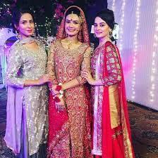 Aiman Khan Kiran Haq And Faria Sheikh On Set Of Khali Haath Beautiful Gorgeous Grils Aimankh Pakistani Wedding Dresses Fashion Gorgeous Wedding Dress
