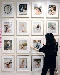 Veronika Life Style Blogger On Instagram It S Finally Here Revealing Our Full Gallery Wall All Of The Project Sources Costs On The Blo Fotowand Ideen Fotogaleriewande Galeriewand