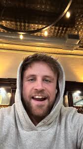 Gotta give props to the lady who tracked me down in a random bar even when  I have my hood up, incognito mode. After 4 hours she finally found me!! I  don't