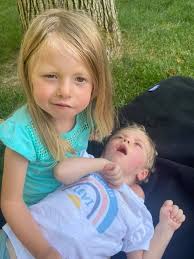 Light for levi and lainey. Jczrlpnnshsmnm