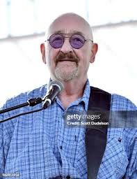 2,335 Traffic Band Stock Photos, High-Res Pictures, and Images