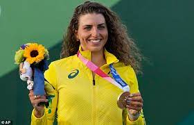 Four years after scoring debut olympic silver as a teenager in london, canoe and kayak world champion jess fox has earned the. Jnvosveugm7dm