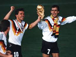 1990 world cup winning captain lothar matthäus recalls german's italia 90 victory. Matthaus Mit 50 Jahren Immer Noch Verliebt In Den Fussball Dfb Deutscher Fussball Bund E V