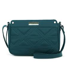 Hampir sama halnya dengan terbitan katalog sophie martin mei edisi 201, tren model untuk periode maret saat ini pun rutin menampilkan produk berdesain baru dari sophie paris. Tas Cergy Promo 133 000 Sophie Martin Paris Indonesia Facebook