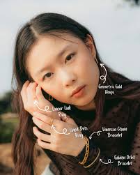 One of our classics, also one of the most popular pieces, the Propinquity  Love Bracelet❤️✨ #singapore #gold #goldbracelet #mistgold #reels #viral