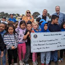 Don Diego bus sponsors make Plant*Grow*Eat event a memorable adventure for  Title 1 students