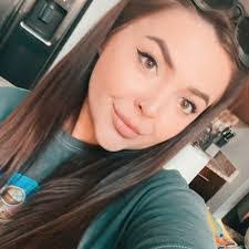 Ashley Holtzclaw's Instagram, Twitter & Facebook