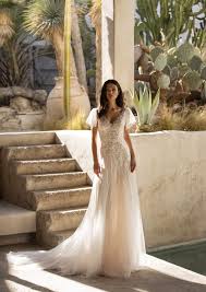 Baur.de has been visited by 10k+ users in the past month Lake Dress Pronovias2021 Pronovias Brautkleid Brautkleider Romantisch Kleid Hochzeit