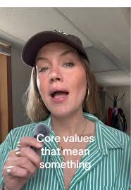 Saturday People (@wearesaturdaypeople)