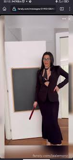 Laalemonz lesbian video with deboraarge