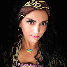 Cecily strong of saturday night live received a care package from a special someone after portraying michigan gov. Cecily Strong Actress Wiki Bio Age Height Weight Boyfriend Measurements Net Worth Family Facts Starsgab