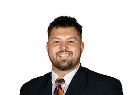 Derek Devine's Instagram, Twitter & Facebook