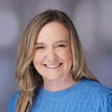 Lynne Lange's Instagram, Twitter & Facebook