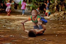 Tình yêu luôn luôn đầy sáng kiến và sáng tạo, nó đẻ ra cái cầu kì diệu. Tan Cháº£y TrÆ°á»›c Nhá»¯ng Bá»©c áº£nh Xuc Ä'á»™ng Vá» Yeu ThÆ°Æ¡ng Tin Tá»©c Má»›i Nháº¥t 24h Ä'á»c Bao Lao Ä'á»™ng Online Laodong Vn