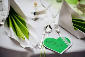 Tipps und tricks zu gruppen tischkarten hochzeit geburtstag gruppe tischkarte ideen ausdrucken große blumendeko drucken machen. Tischkarten Selber Machen 35 Kreative Beispiele Tipps Anleitungen