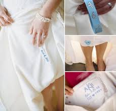 Doch plötzlich scheint das blau sich zu verneuen in einer von den dolden, und man sieht ein rührend blaues sich vor grünem freuen. Etwas Blaues Inspiration Fur Die Hochzeit Blaue Hochzeit Hochzeit Inspiration