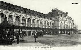 Gare Des Brotteaux Gare Lyon Batiment
