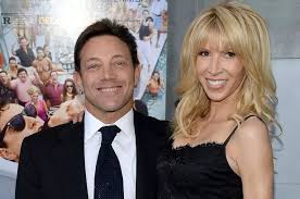 American Hustle' And 'Wolf Of Wall Street' As Brutal Comedies - The New  York Times