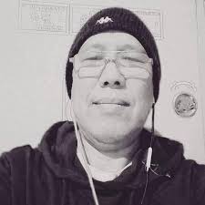 Today Anthony Marshon Davis Jr. returns -now as a rival- to the court where  he hung a champion's banner and where someday his #3 jersey will be retired  alongside the King's. What's