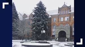 💗🎀 her campus gonzaga ретвитнул(а) tim. Gonzaga Gets Snow Day After Thousands Of Students Sign Petition Krem Com