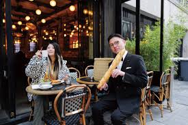 この後夜9時からの金曜ロードショー内で 地上波では1回限定の #京佳お嬢様と奥田執事 番宣コメントが流れます！ 映画公開ってすごい！  1年前こんなことになるとは夢にも思いませんでした… ご近隣の皆様の応援のおかげです！ 本当にありがとうございます！ 映画感想も全部 ...