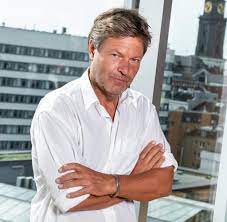 Robert habeck, bundesvorsitzender von bündnis 90/die grünen, . Robert Habeck Mussen Sehr Genau Hinschauen Wer In Den Hier Ankommenden Maschinen Sitzt Welt
