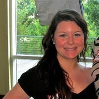 Caitlin Hooper's Instagram, Twitter & Facebook