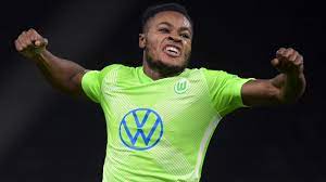 Ridle baku (ridle bote baku, born 8 april 1998) is a german footballer who plays as a right back for german club vfl wolfsburg. Ridle Baku Funf Fakten Zum Low Neuling