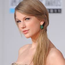 Taylor swift has straightened her hair in the past, although it was more likely with an ordinary straightener. Taylor Swift Long Straight Hair Novocom Top