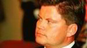November 1960) er en norsk forretningsmann og politiker. Voldberg Skylder Venn 75 Millioner Dn