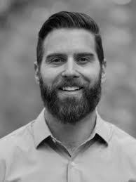 Kevin Sipp's Instagram, Twitter & Facebook