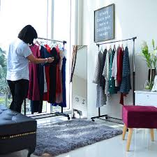 11 photos of the desain toko gamis. Https Informa Co Id Inspirations 3 Trik Mudah Menggunakan Gantungan Baju Untuk Bisnis Butik Rumahan Anda