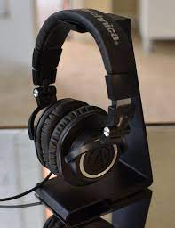 50 Best Diy Headphone Stand Ideas Types Advantages And How To Make It Headphone Stands Diy Headphones Diy Headphone Stand