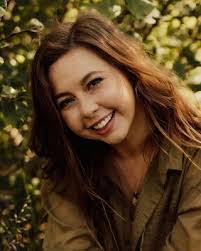 Laura Takacs's Instagram, Twitter & Facebook