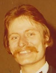 Laurie Dodd's Instagram, Twitter & Facebook