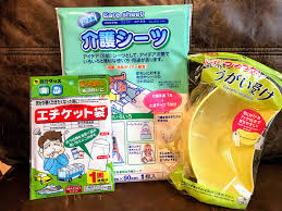 冬場に多いイメージの胃腸炎ですが 実は一年中流行しているんです 我が家もつい先日罹患してしまいました 子どものケアだけでなく 後処理や洗濯などママへの負担が多い胃腸炎 兄弟やパパママへの感染のリスクもあるし 対処法に困 胃腸炎 便利グッズ 辛いもの
